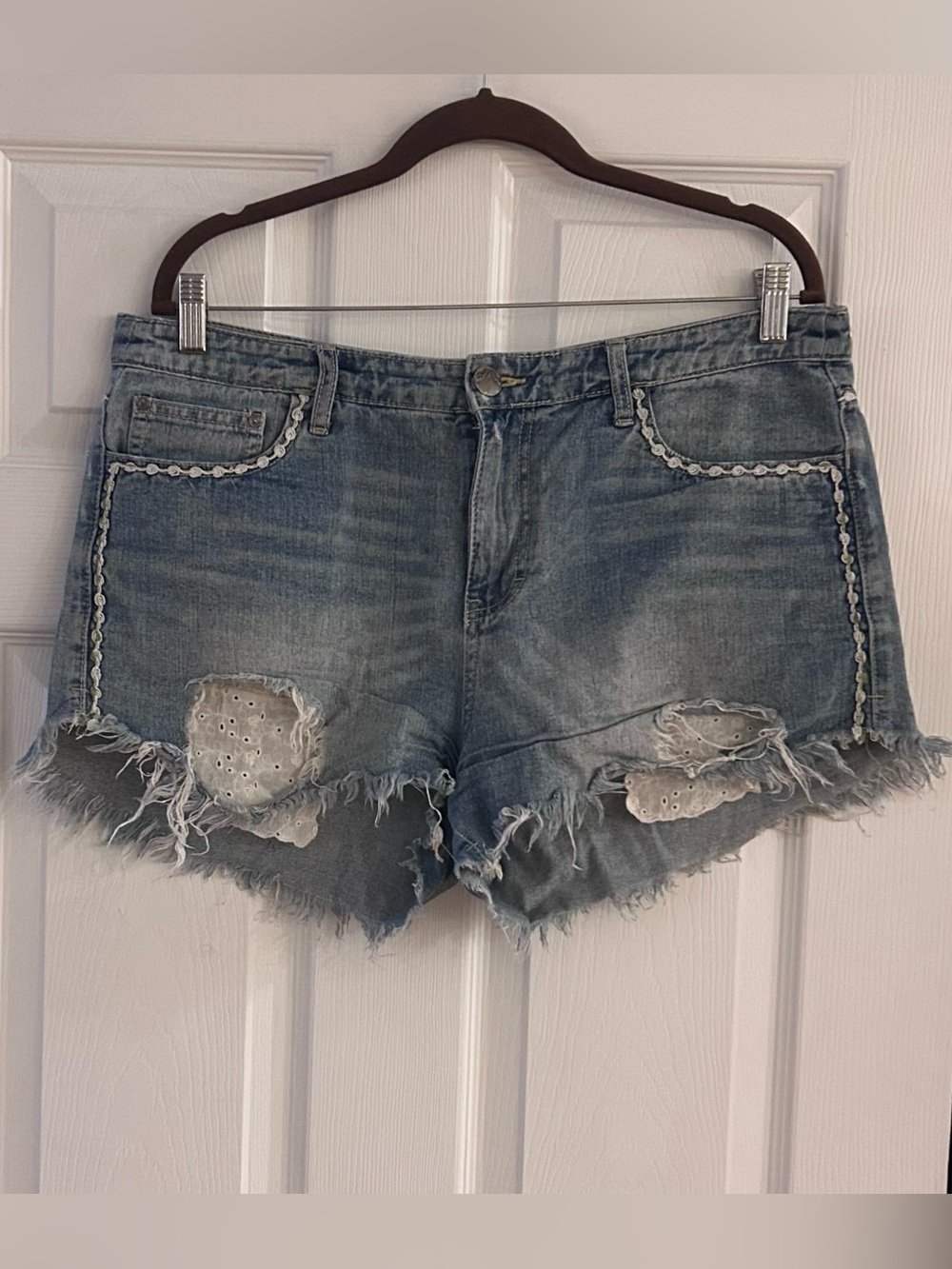 Free People Denim Shorts Size 31 Light Wash Distressed